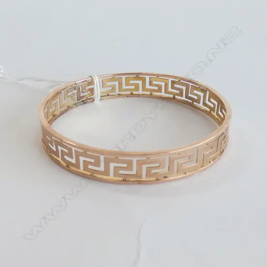 9CT GOLD GREEK KEY PATTERN BANGLE 12.1gm with repair