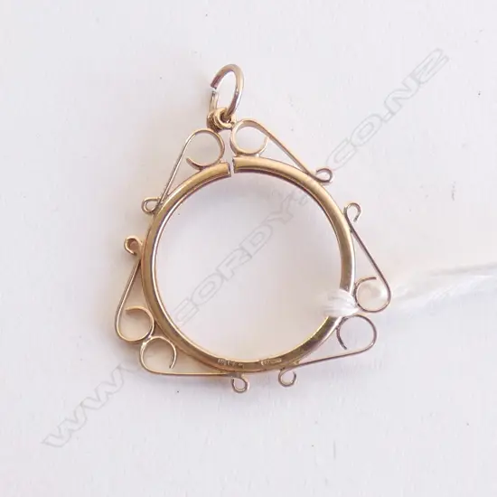 9CT GOLD SOVEREIGN MOUNT