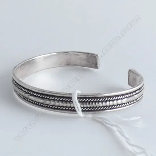 SILVER CUFF ROPE TWISTS 25GMS