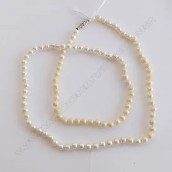SINGLE STRAND PEARL NECKLACE
