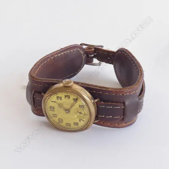 VINTAGE WATCH WITH WIDE BAND LEATHER STRAP 