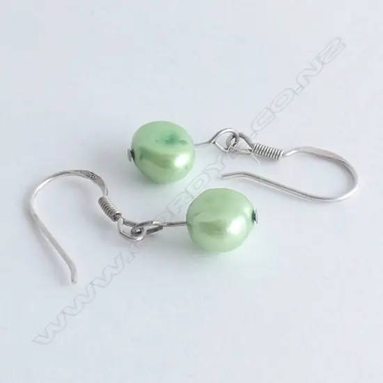 PR GREEN BEAD & SILVER EARRINGS