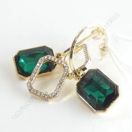 PR SILVER GILT & SYNTHETIC EMERALD DBLE MOUNTED EARRINGS