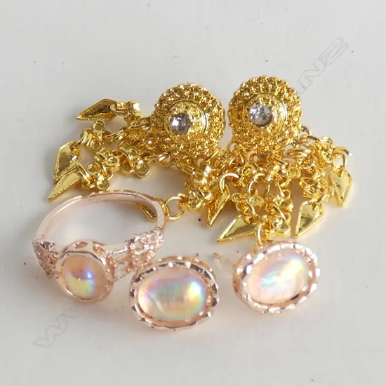 RING & 2 PRS EARRINGS. 1X SET GILT & OPAL. 1X TASSLE PR