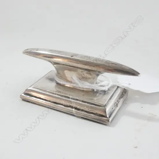 STG SILVER PLACE CARD HOLDER - WEIGHTED BASE  - BIRMINGHAM 1924  23GMS
