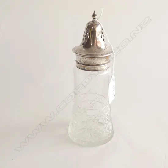 STG SILVER & CUT GLASS SUGAR SIFTER H. 185MM BIRMINGHAM 1914/39 