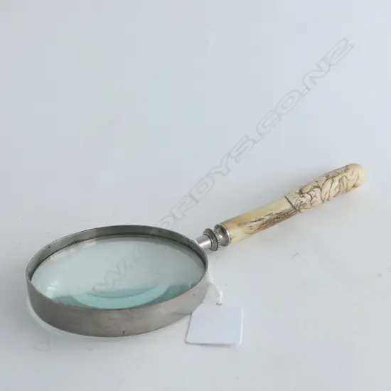 OLD JAPANESE CARVED BONE HANDLED MAGNIFYING GLASS L.240mm