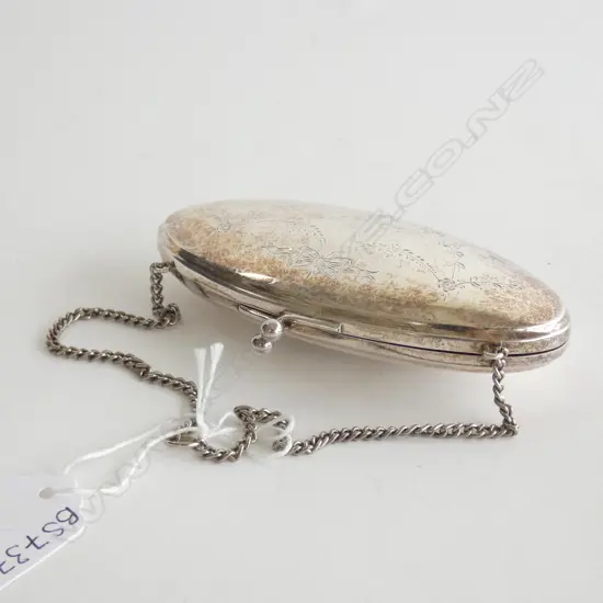 STG SILVER COIN PURSE w CHAIN TOTAL WGT 63.8GMS BIRMINGHAM 1944 