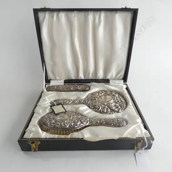 STG SILVER 4 PC DRESSING TABLE SET; BIRMINGHAM 1991 - HAIRBRUSH/CLOTHES BRUSH & MIRROR (HAS FOXING) COMB IN ORIGINAL BOX