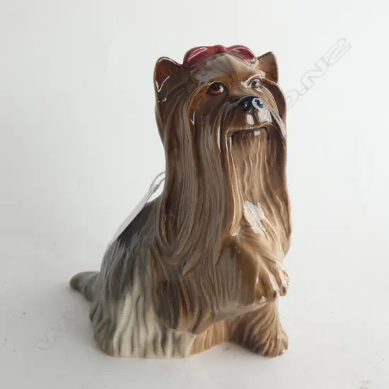 BESWICK YORKSHIRE TERRIER FIGURINE H. 140MM
