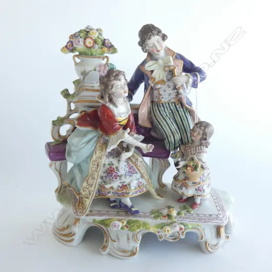 VINTAGE PORCELAIN FIGURINE - FAMILY SCENE - H. 230MM