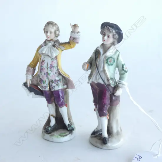 PR SM VINTAGE CAPODIMONTE FIGURINES (1 A/F) H. 90MM