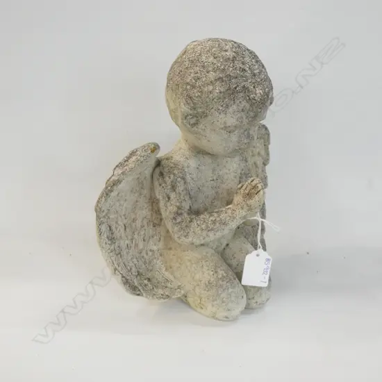OLD CONCRETE ANGEL GARDEN ORNAMENT H 260MM 