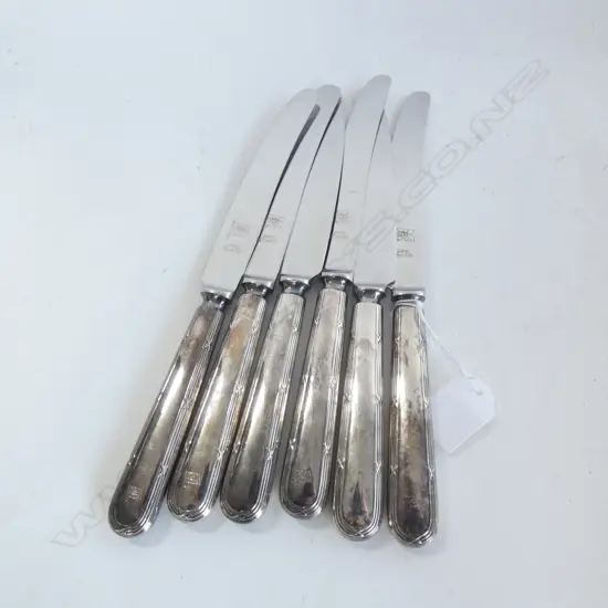 SILVERPLATE & STAINLESS USS CO TABLE KNIVES...