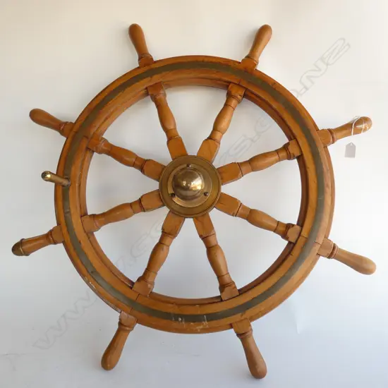 LARGE WOODEN SHIPS WHEEL 900mm dia