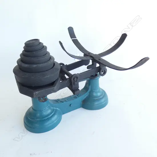 VINTAGE PAINTED CAST IRON SCALES WITH 6 WEIGHTS (NO TRAY) L 300MM