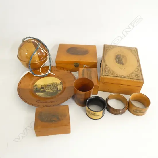 SM COLLECTION VINTAGE SOUVENIR WARE BOXES / STRING HOLDER SERVIETTE RINGS ETC..