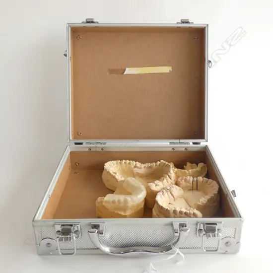 METAL CASE OF OLD DENTAL MOULDS 