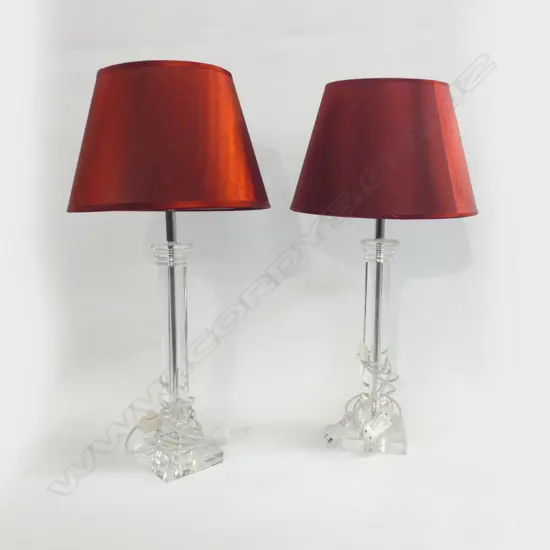 PR PERSPEX TABLE LAMPS W BURGUNDY SHADES H.715MM