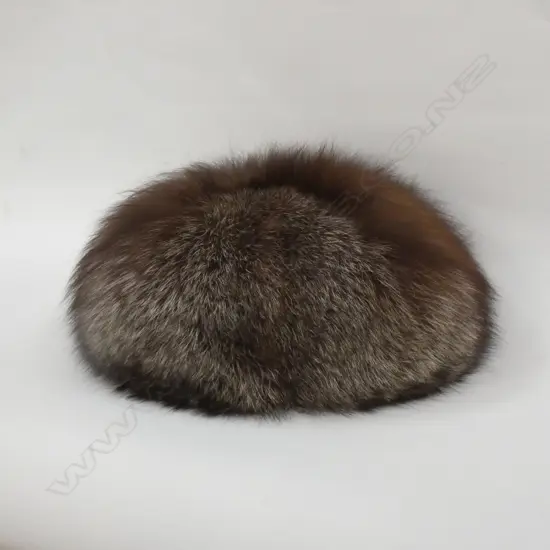 SILVER FOX FUR HAT (A.F.)