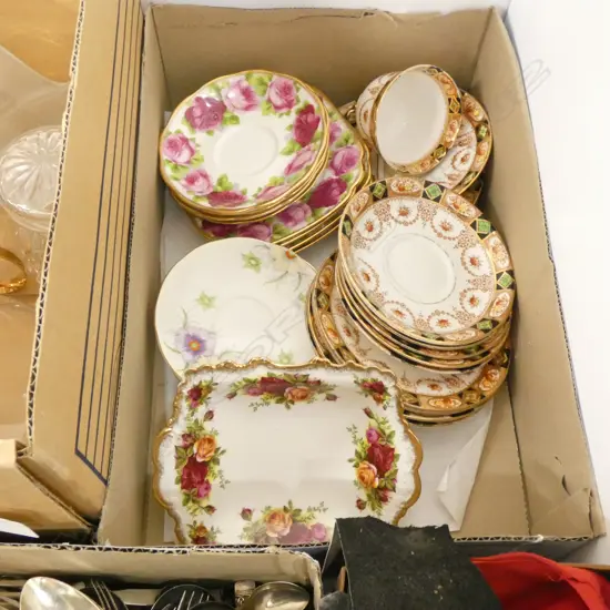 BOX LOT ORPHAN CHINA - MOSTLY ROYAL ALBERT 