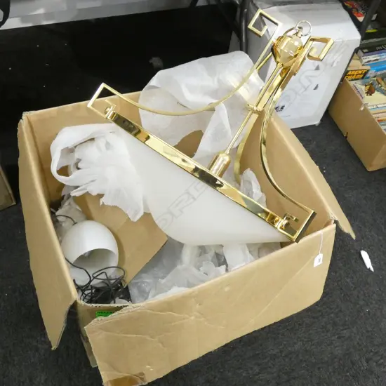 LG BOX ASST LIGHT FITTINGS - MOSTLY NEW - SOME LG CEILING LIGHTS ETC.. Ex Sultan of Brunei 