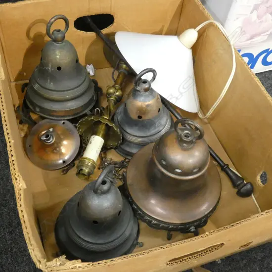 BOX ASST OLD LIGHT FITTINGS / BRASS LAMP BASE ETC..
