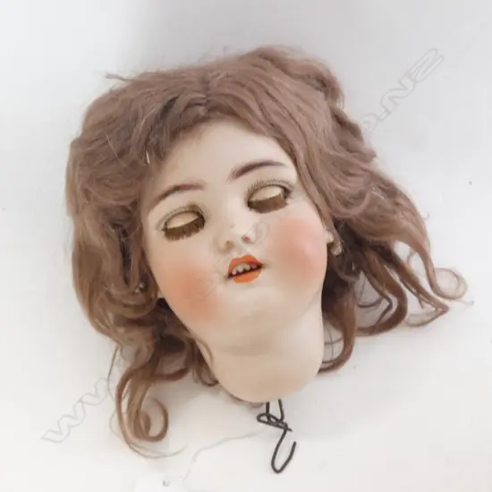 SIMON & HALBIG BISQUE SLEEPING EYES DOLLS HEAD '8 1/2' 150MM