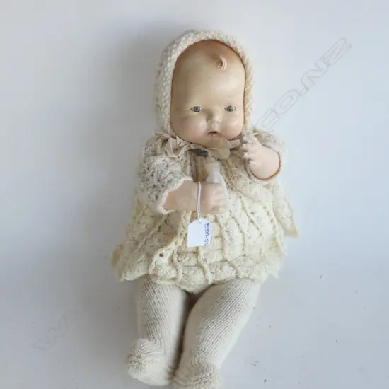 VINTAGE 'PETITE' AMERICAN WONDER BABY DOLL 1920s