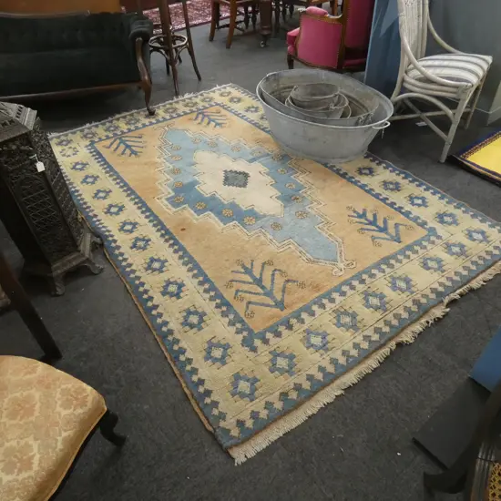 HAND WOVEN AZTEK RUG 2500 X 1650MM 