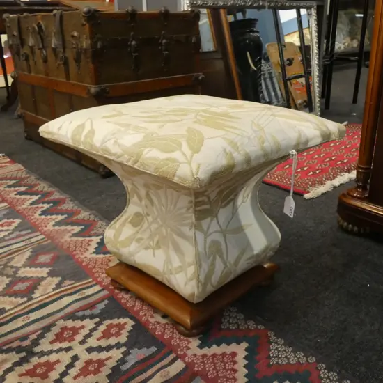 VICTORIAN BOMBE SHAPED STOOL H.370MM