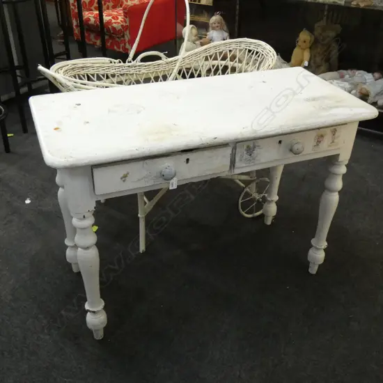 2-DRAWER PAINTED KAURI DESK - IN NEED OF ATTENTION L 1050MM