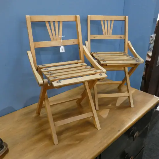 PR VINTAGE CHILDRENS WOODEN FOLDING OUTDOOR CHAIRS 