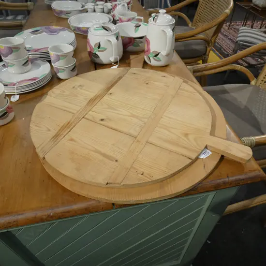 PR LG EUROPEAN WOODEN BREAD BOARDS - LARGEST DIA 540MM