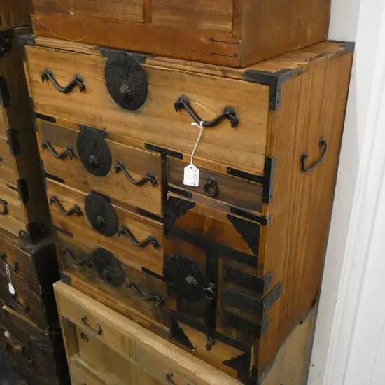 OLD JAPANESE MEIJI PERIOD 8 DRAWER MERCHANT CHEST W/KEY