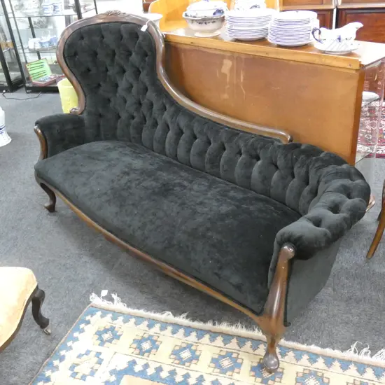 VICTORIAN STYLE MAHOGANY BUTTON BACK CHAISE LONGUE