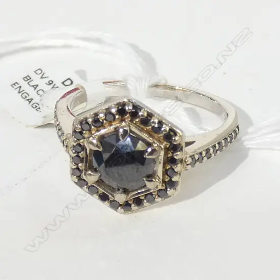 MEADOWLARK 9CT GOLD AND BLACK DIAMOND RING