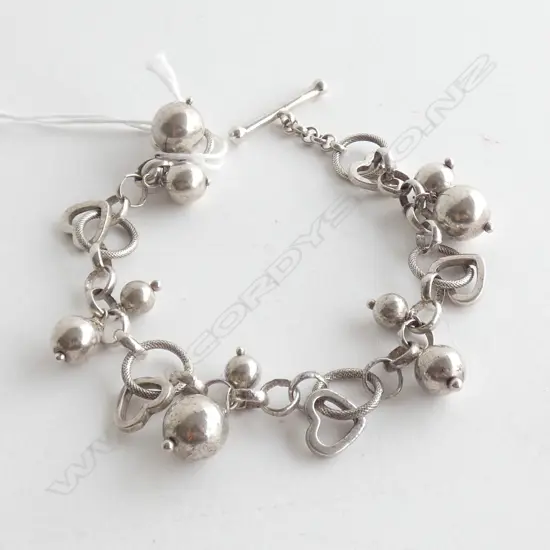 SILVER BRACELET W BALLS & HEARTS T FITTING