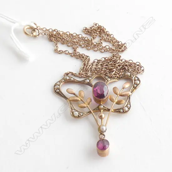 9CT ART NOUVEAU PENDANT AMALDENE GARNET & PEARLS GOLD CHAIN