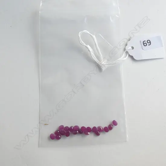 10CT RUBY CABOCHON - ALL SAME SIZE 