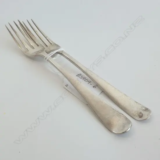 TWO VICTORIAN DESSERT FORKS LONDON 1838 & 1840 85gm