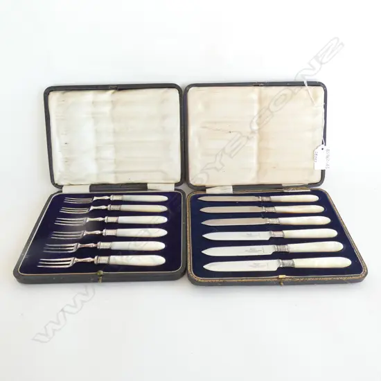 BOXED VINTAGE CUTLERY; 6 MOP FRUIT KNIVES & 6 MOP FRUIT /DESSERT FORKS 