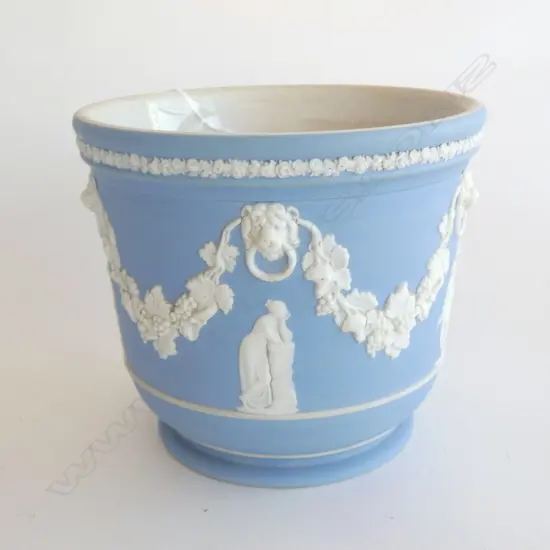 WEDGWOOD BLUE JASPERWARE JARDINIERE  155 X 138MM
