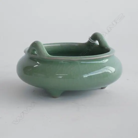 CHINESE CELADON INCENSE BURNER 110mm dia