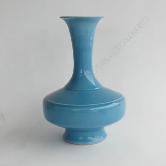 CHINESE TURQUOISE GLAZE VASE H.280mm