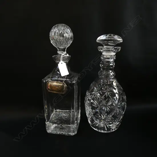 2 CRYSTAL DECANTERS H.275mm