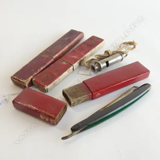 'THE ACME CITY' VINTAGE WHISTLE L 82MM + 3 OLD CUT THROAT RAZORS - IN ORIGINAL BOXES