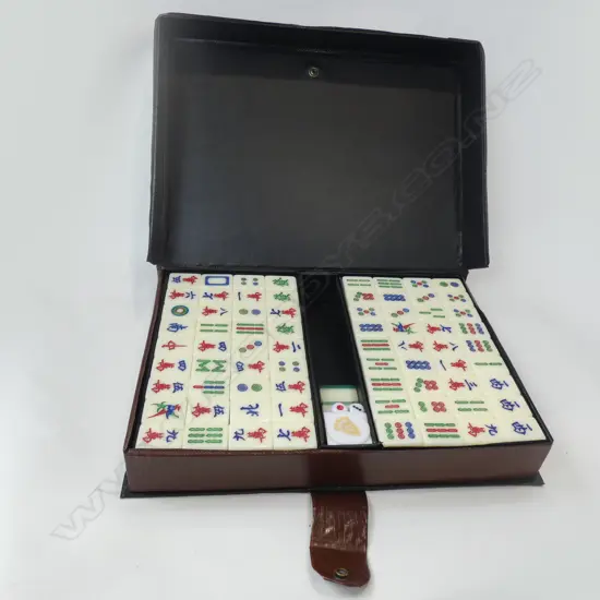 CASED MAH JONG SET