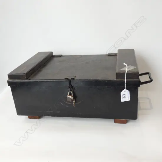 METAL CHEST WITH PADLOCK & KEY  390 X 460MM