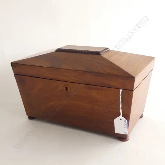 GEORGIAN MAHOGANY TEA CADDY w KEY L 275MM (LIGHT DAMAGE TO ONE CORNER AT FRONT) 